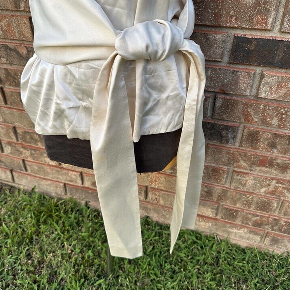 Leal Daccarett Women's Shirt Size 10 Ivory Silk Tie Waist Designer Short Sleeve - Picture 2 of 9